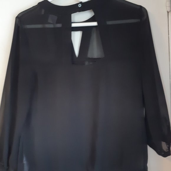 French Connection Blouse Black sheer, feminine 3/4 sleeve peep back - Picture 7 of 7